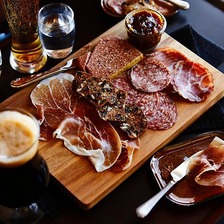 Kimpton - Armory Hotel Bozeman By Ihg エクステリア 写真